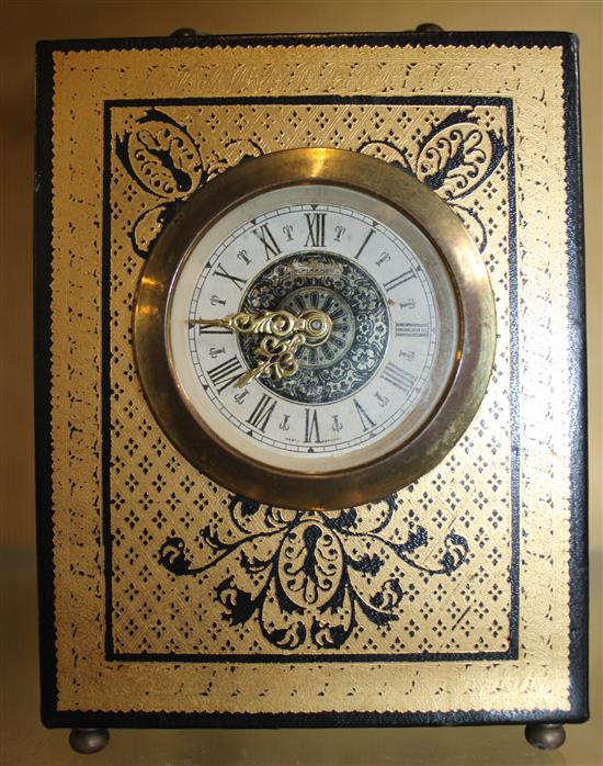 Lacquer clock